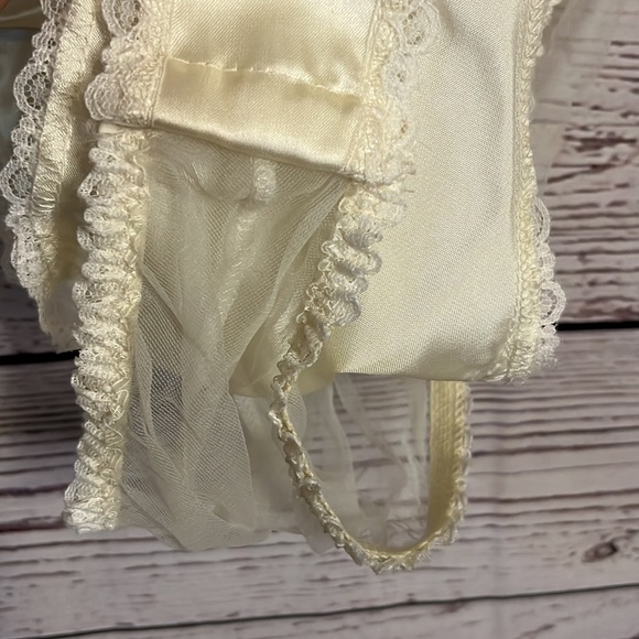 Ladies Malini lingerie - Picture 6 of 7